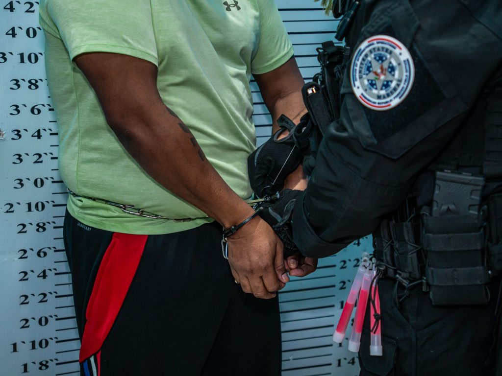 Imagen editorial relacionada con Dominicano es enviado a Puerto Rico para responder cargos federales