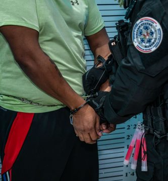 Imagen editorial relacionada con Dominicano es enviado a Puerto Rico para responder cargos federales