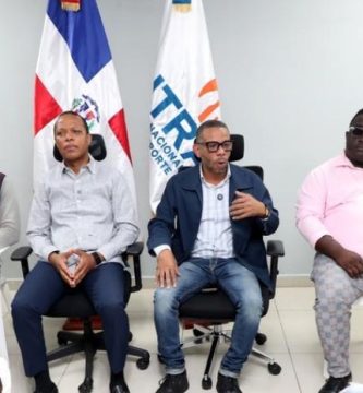Imagen editorial relacionada con Intrant revisa paradas de motoconchos: los requisitos que pedirán