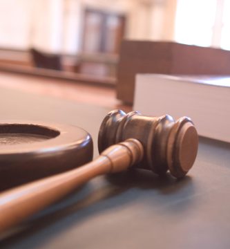 Mazo de justicia usado como referencia para temas judiciales