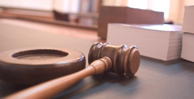 Mazo de justicia usado como referencia para temas judiciales