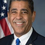 Retrato oficial del congresista dominicano-estadounidense Adriano Espaillat.