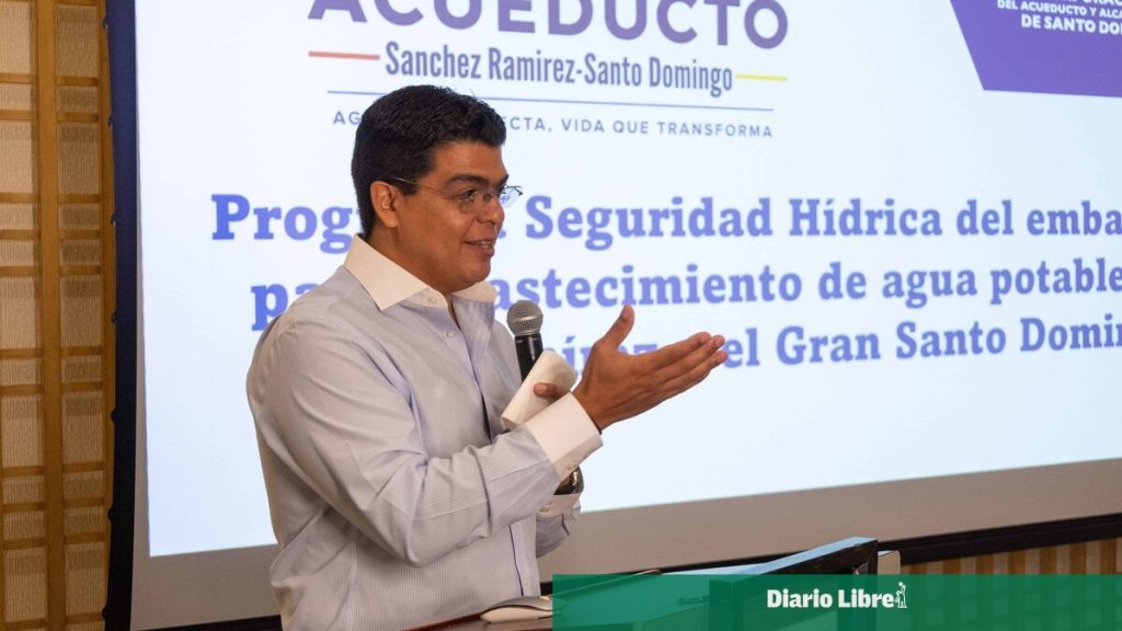 Presentación pública del proyecto para llevar agua desde la presa de Hatillo al Gran Santo Domingo.