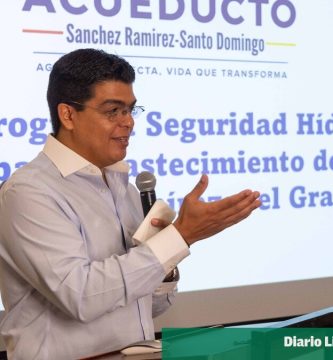 Presentación pública del proyecto para llevar agua desde la presa de Hatillo al Gran Santo Domingo.